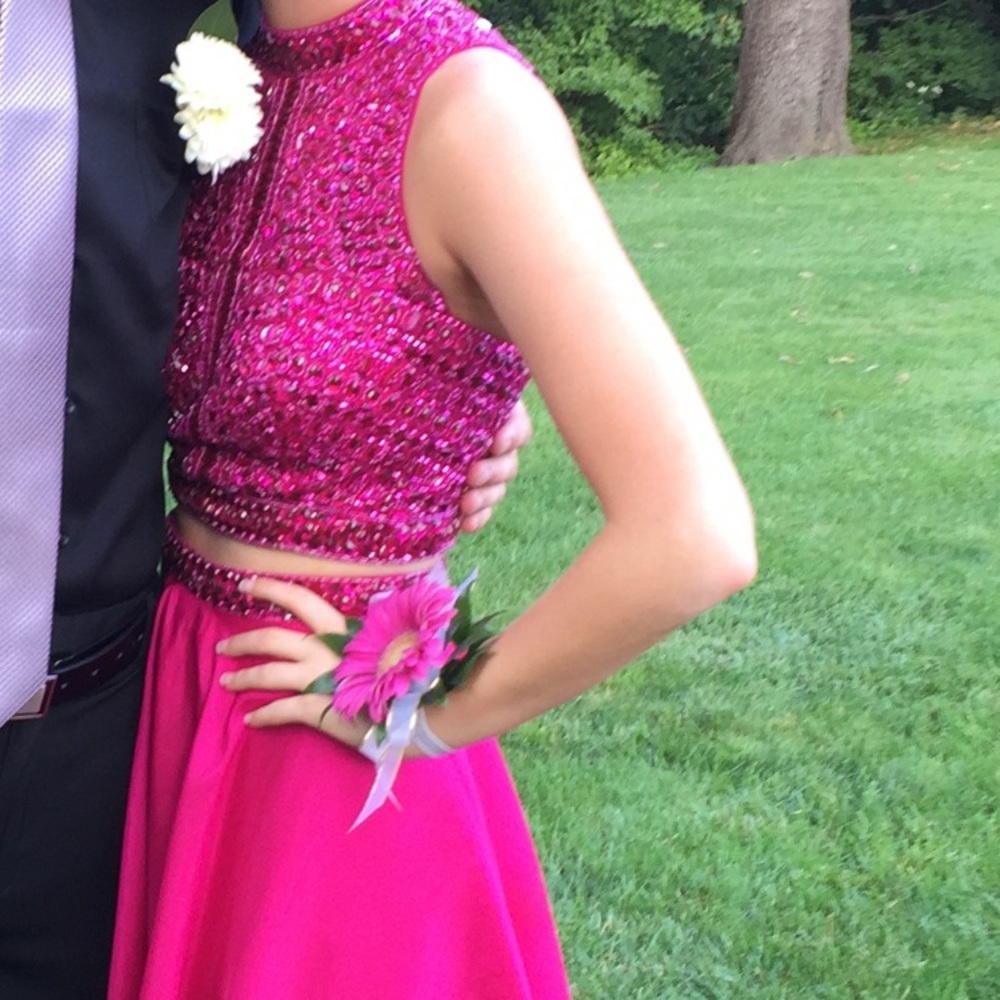 SHERRI HILL homecoming dress